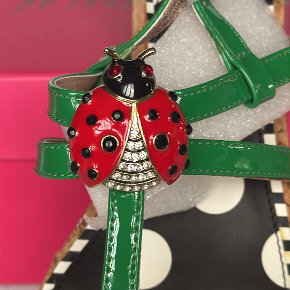 BETSY JOHNSON Buggy Women's Ladybug Embellishment Slingback Sandals Size 6M NEW - Picture 8 of 13